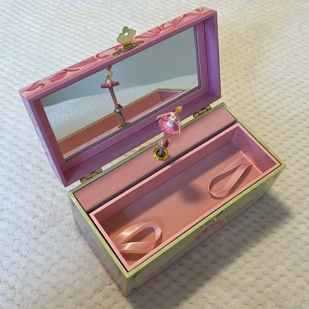 Ballerina Jewelry Box for Girls - Picture 6 of 12